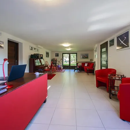 Aviator Apartment